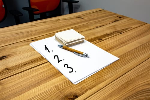 これやっちゃってない?ゴルフの帽子で注意したいマナー3選